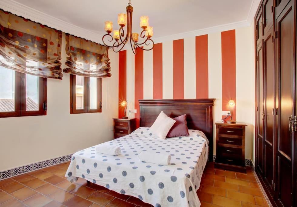 Dúplex Molino con parking incluído Ronda Exterior foto